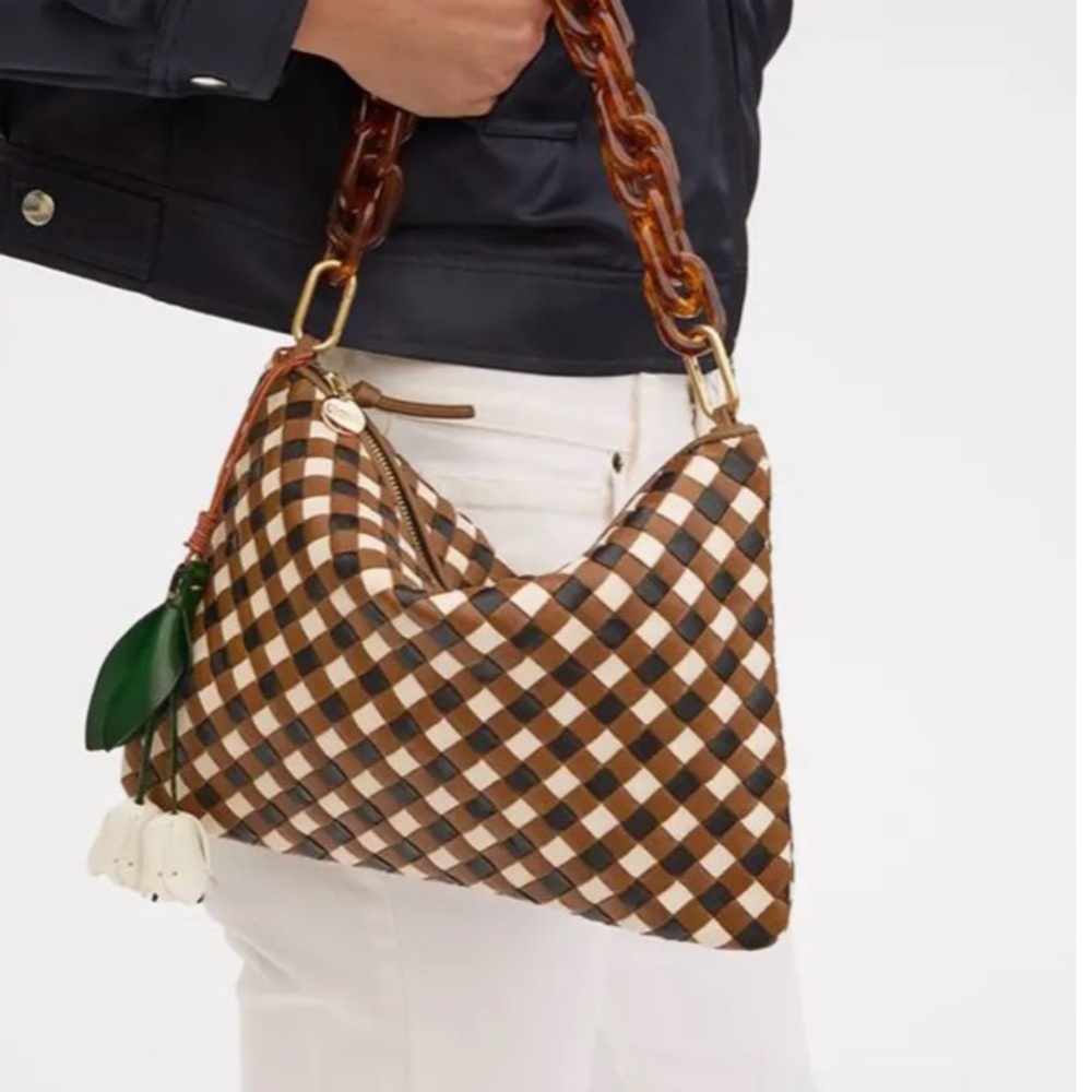 Clare V Flat Clutch with Tabs Tricolor (Oat Gingham Woven)